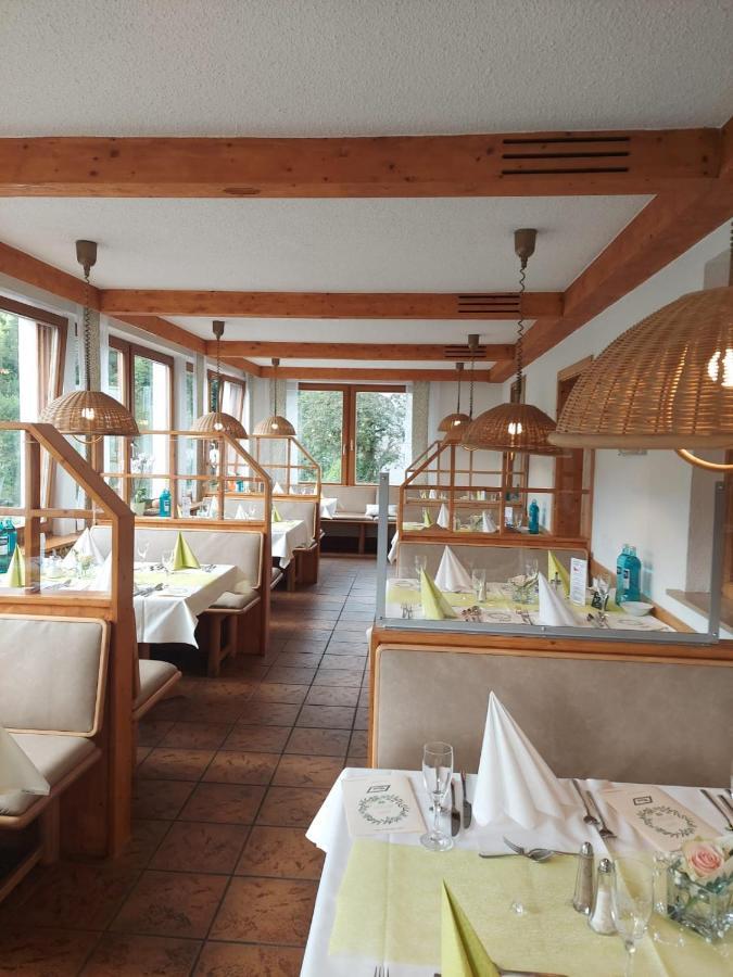 Hotel Landgasthof Frankenstern Goessweinstein Exterior photo
